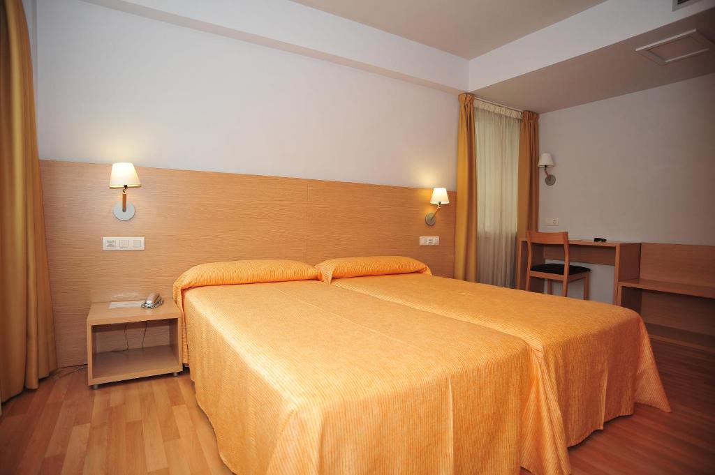 Hotel Windsor Santiago de Compostela Exterior foto