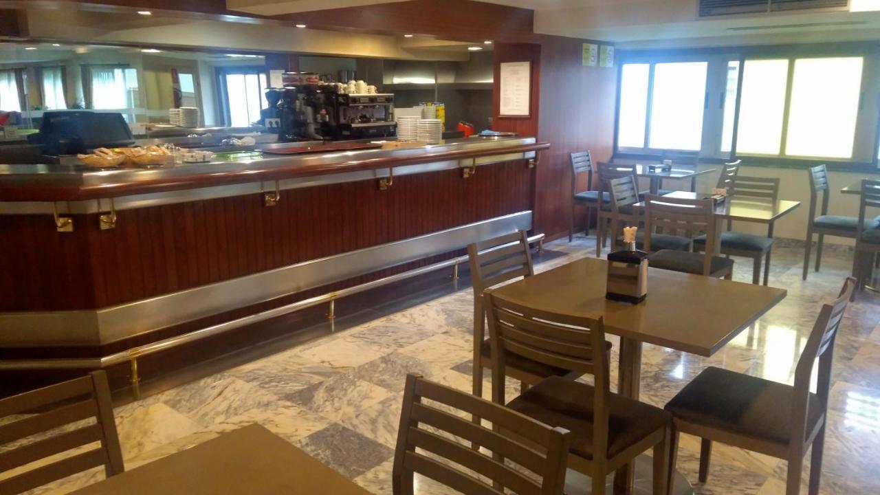 Hotel Windsor Santiago de Compostela Exterior foto